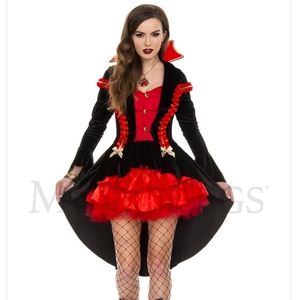Sexy vampire Halloween costume with FREE Vampire nails